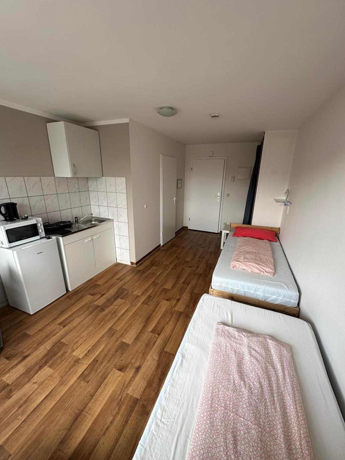Budget Olympia Park Apartmenthostel 53 *