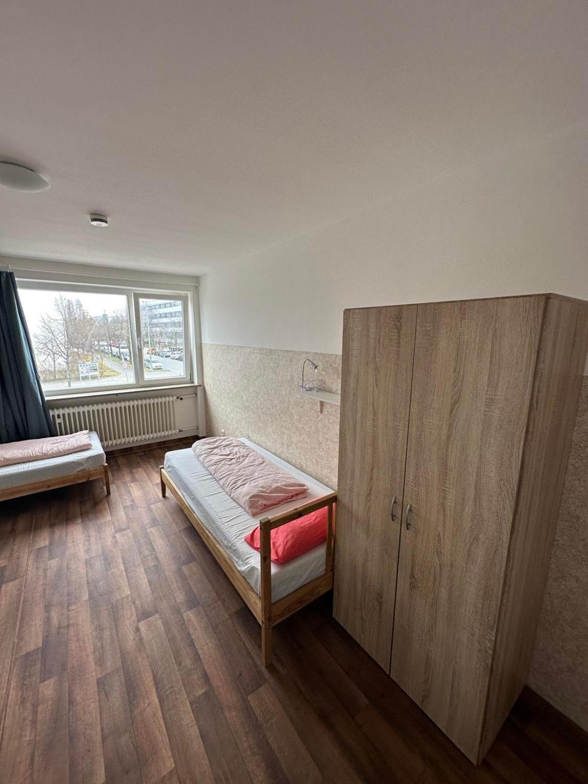 Budget Olympia Park Apartmenthostel 53 *
